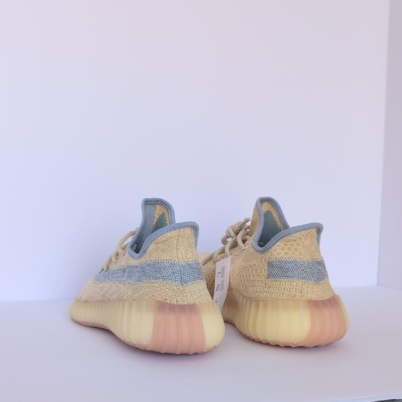 Adidas Yeezy Boost 350 V2 - Linen - Picture 5 of 12